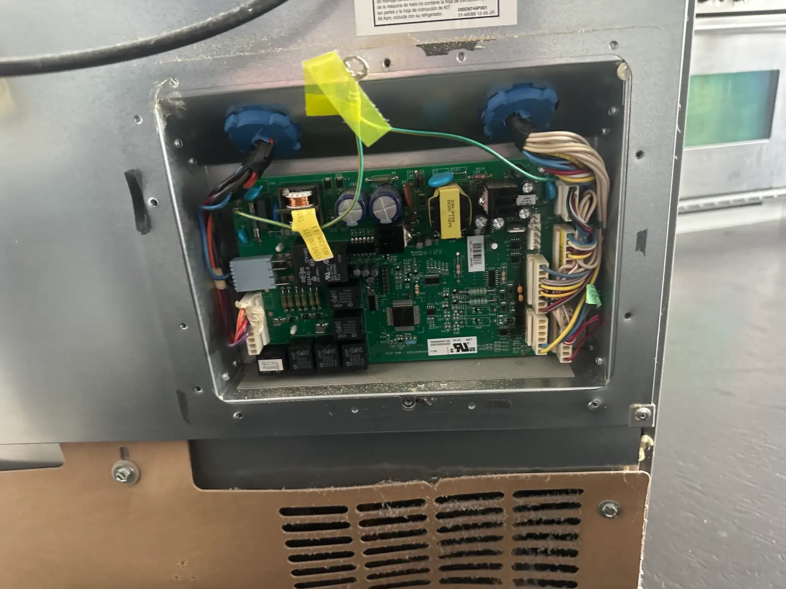 Fridge control board repair work in Ottawa